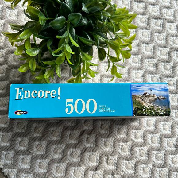 NEW Colorful Roseart Encore White Roses at Portland Head ME 500 Piece Puzzle - Picture 4 of 8